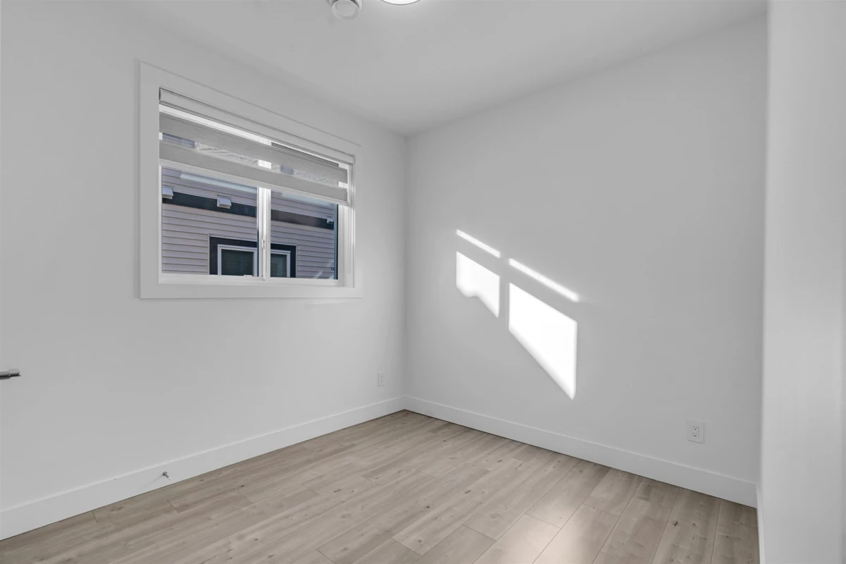 Staircase Photo of 32689 Carter Avenue, Mission, BC