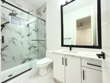 Primary Bathroom Photo of 32689 Carter Avenue, Mission, BC