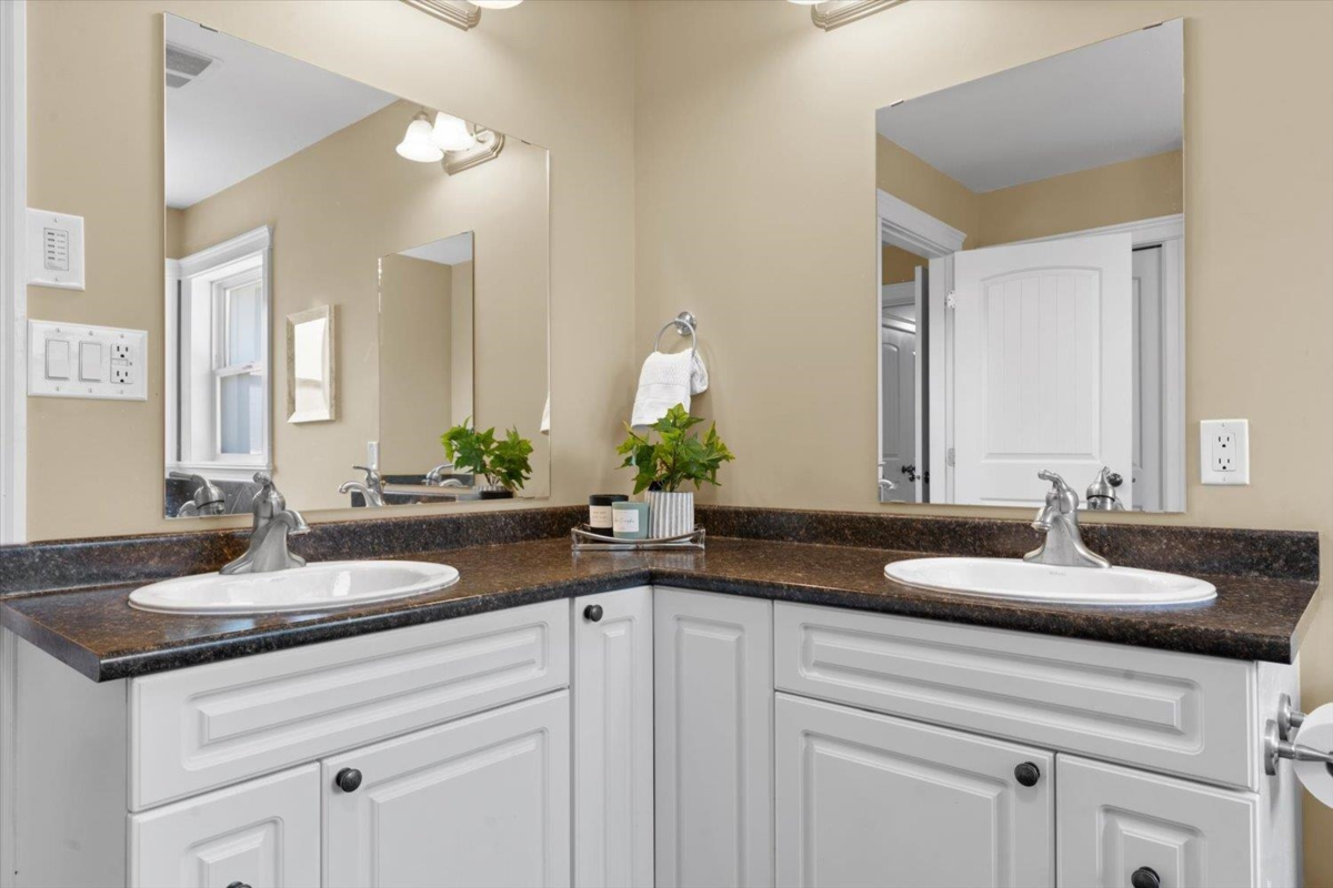 Basement Recreation Room Photo of 5398 Chinook Street, Chilliwack, BC