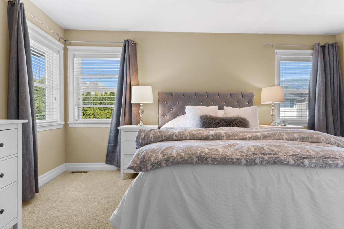 Powder Room Photo of 5398 Chinook Street, Chilliwack, BC