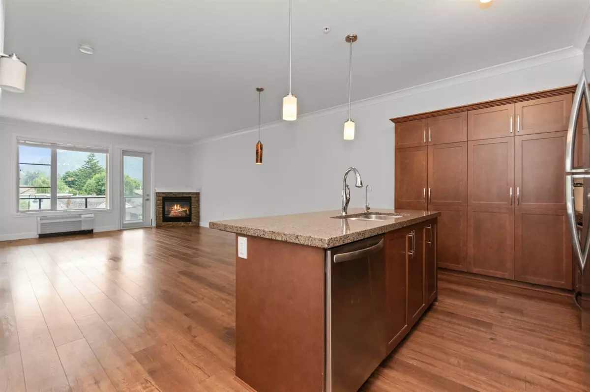 Garage Interior Photo of 301 45750 Keith Wilson Road, Chilliwack, BC