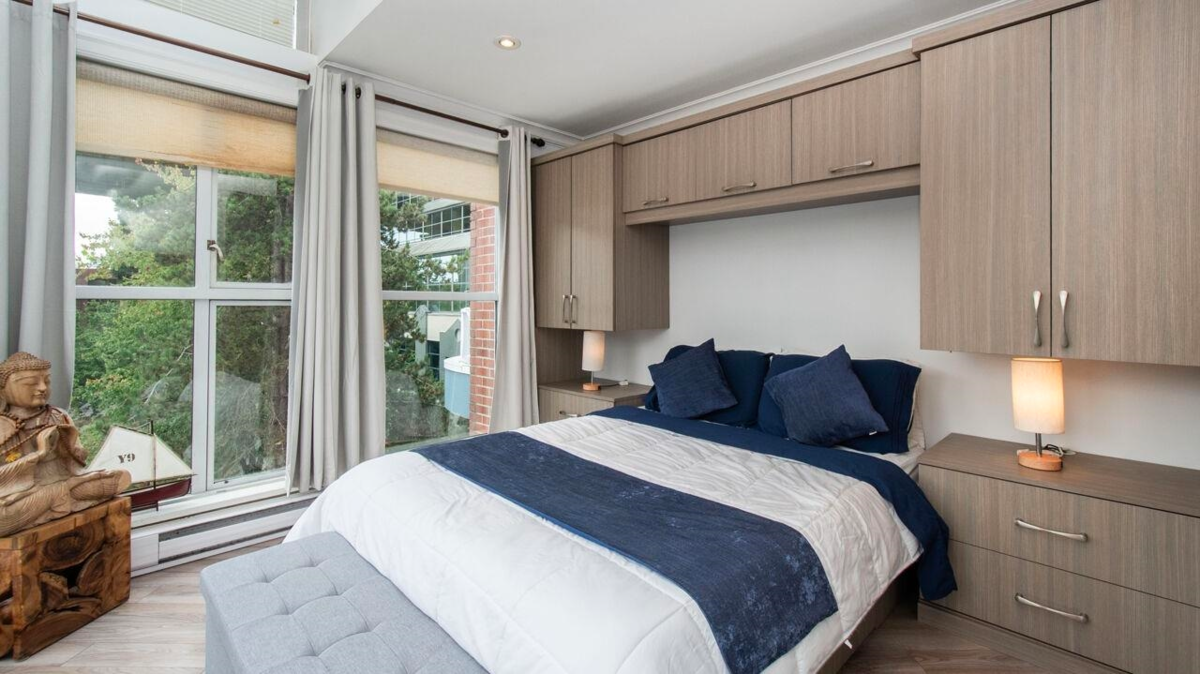 Office / Den Photo of 404 1502 Island Park Walk, Vancouver, BC