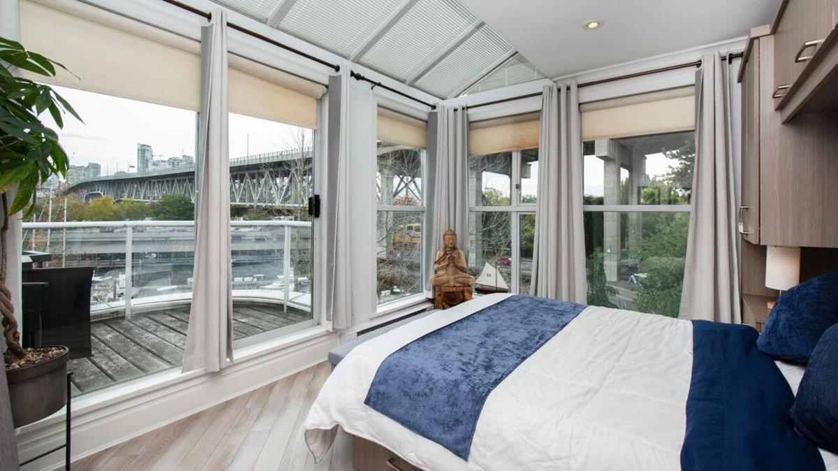 Powder Room Photo of 404 1502 Island Park Walk, Vancouver, BC