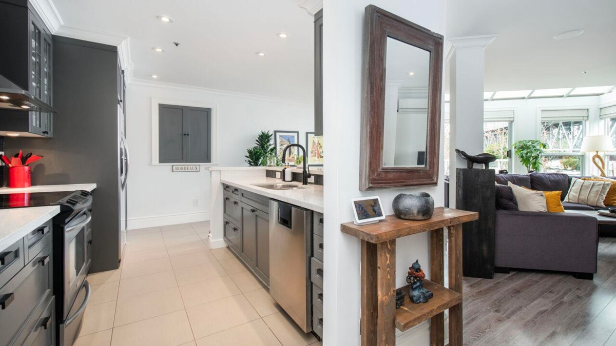 Primary Bathroom Photo of 404 1502 Island Park Walk, Vancouver, BC