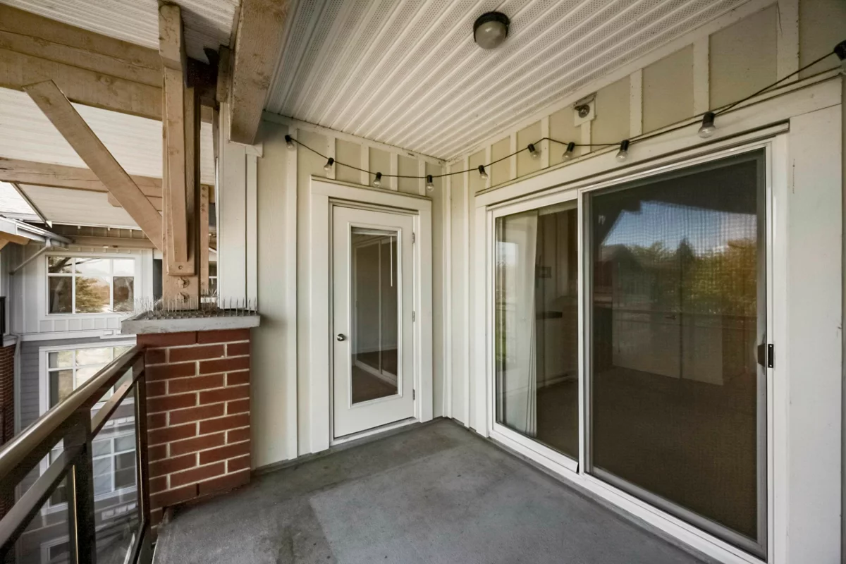 Hot Tub / Spa Photo of 412 11950 Harris Road, Pitt Meadows, BC