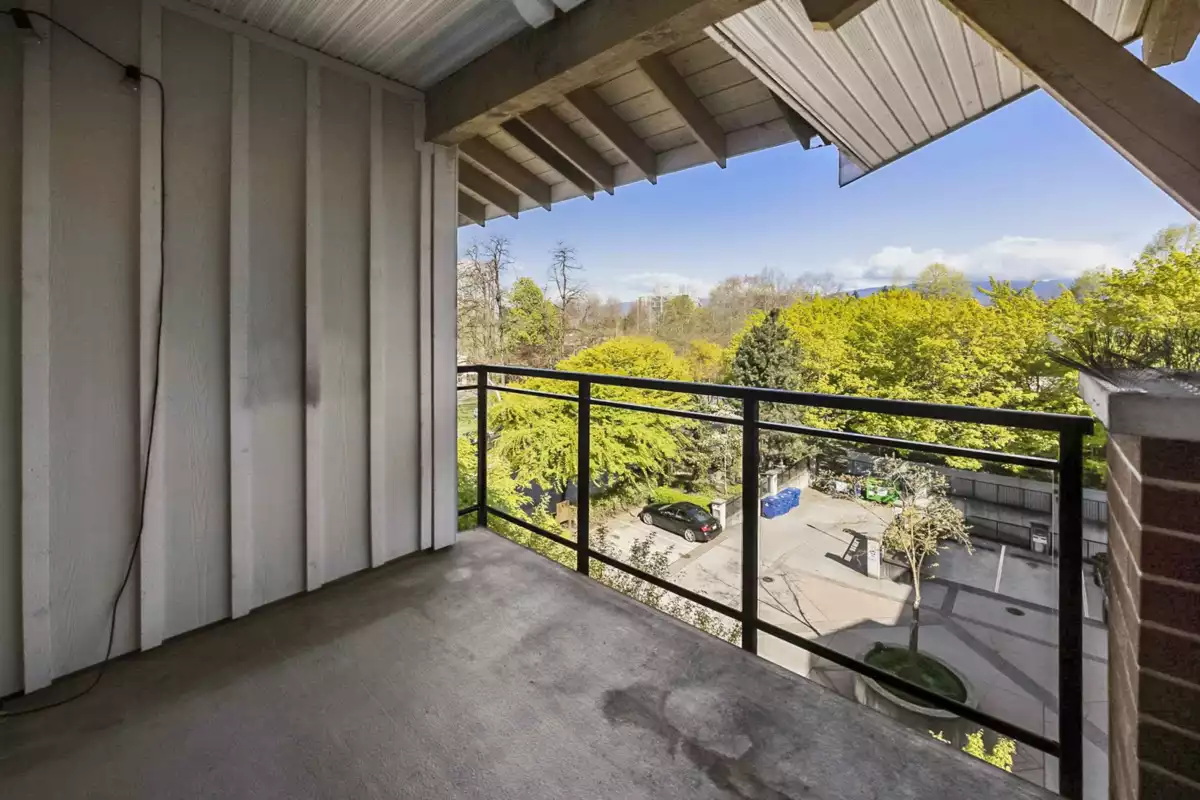 Outdoor Kitchen Photo of 412 11950 Harris Road, Pitt Meadows, BC