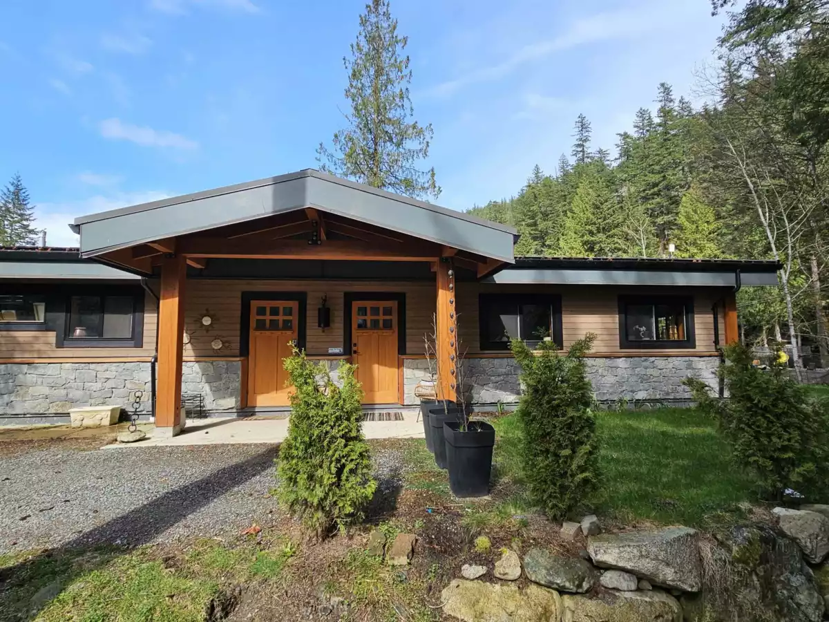 Bedroom 2 Photo of 3070 Midnight Way, Squamish, BC