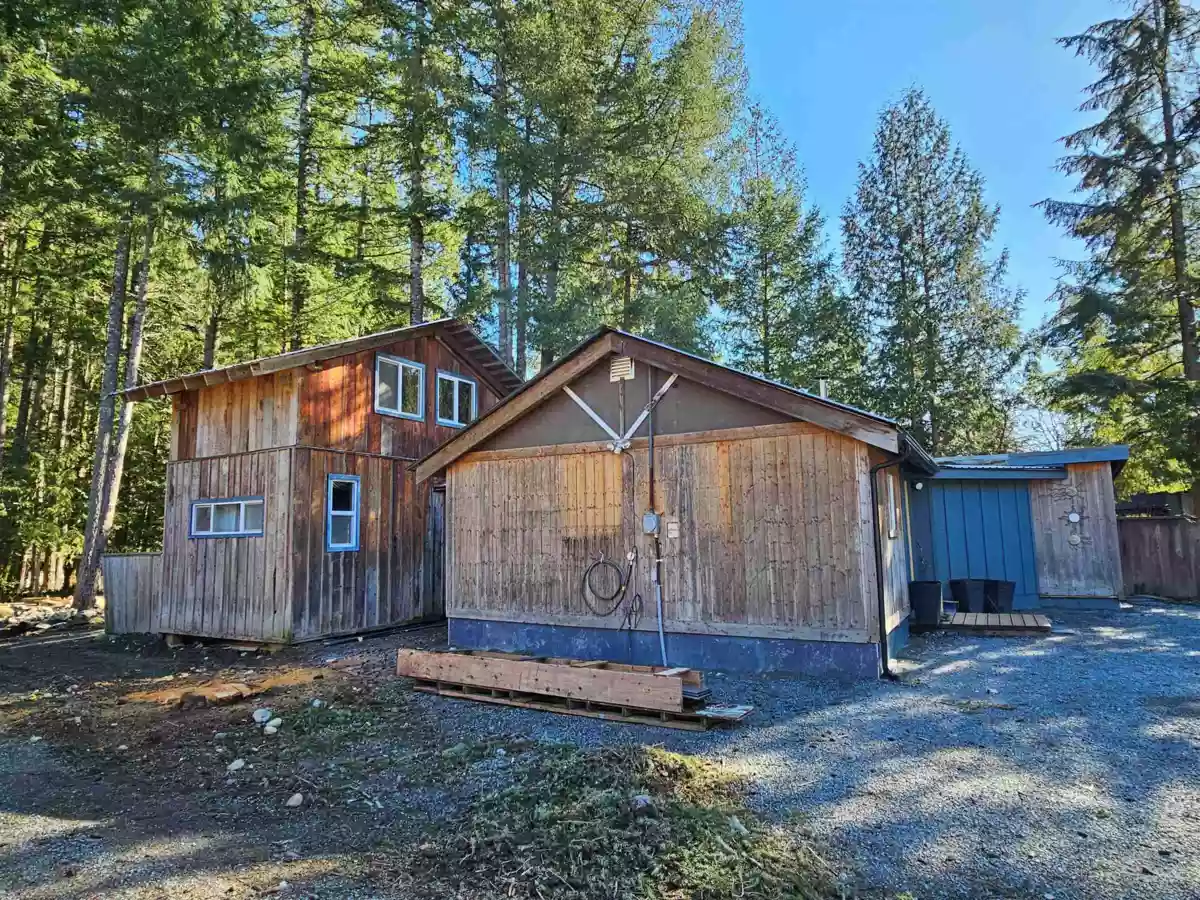 Powder Room Photo of 3070 Midnight Way, Squamish, BC