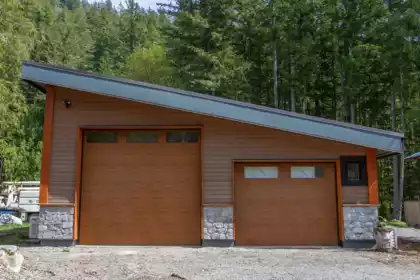 3070 Midnight Way, Squamish, BC, Squamish — Single Family Residence for sale