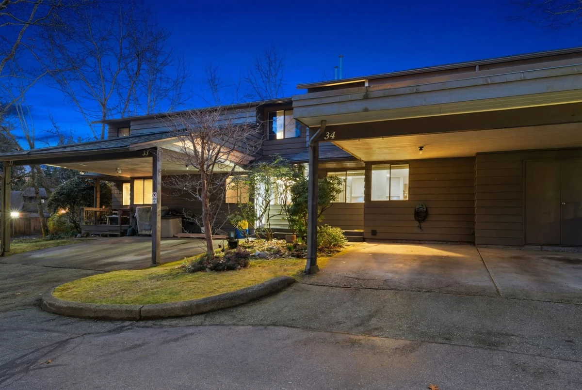 Hot Tub / Spa Photo of 34 1910 Cedar Village Crescent, North Vancouver, BC