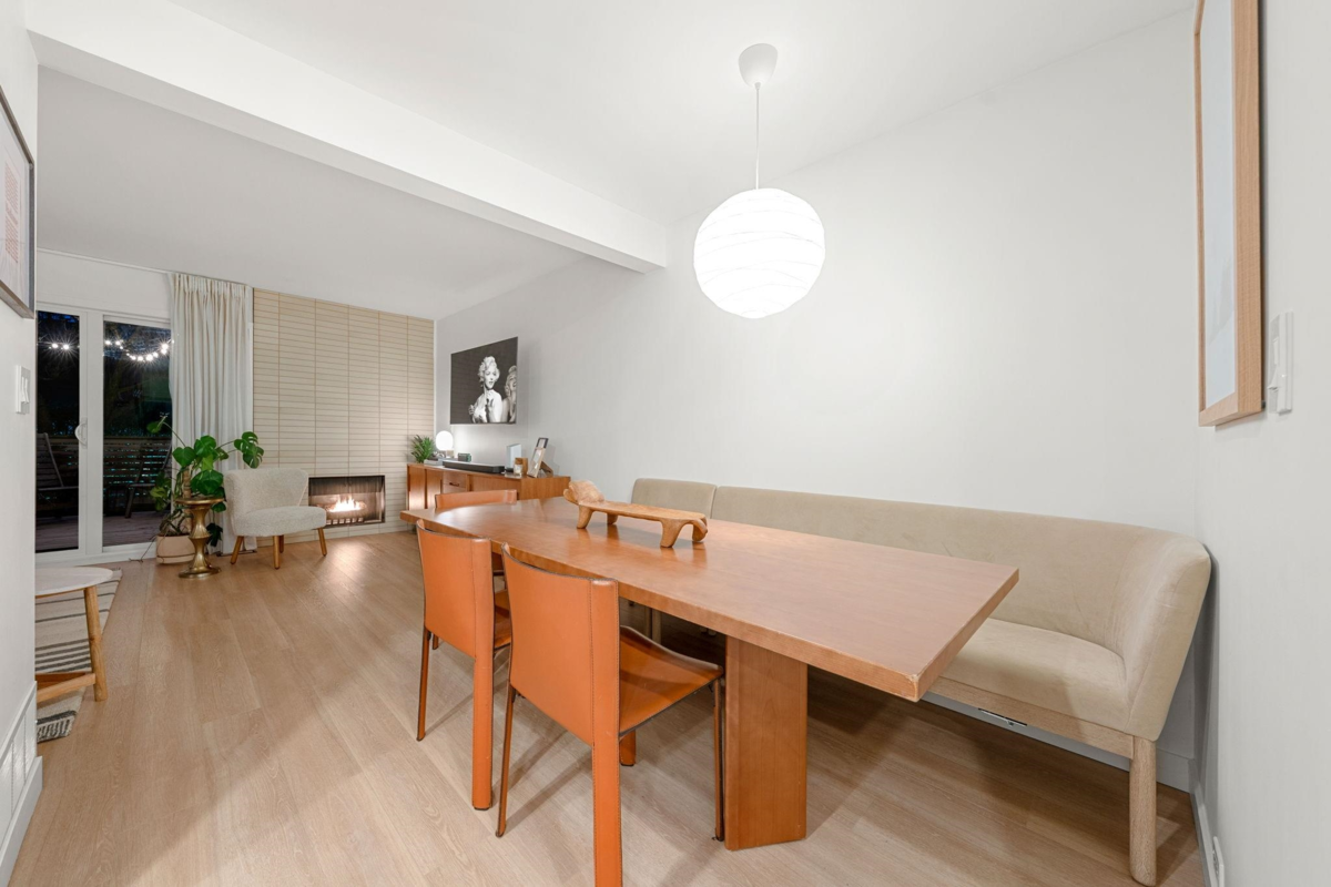 Kitchen Photo of 34 1910 Cedar Village Crescent, North Vancouver, BC