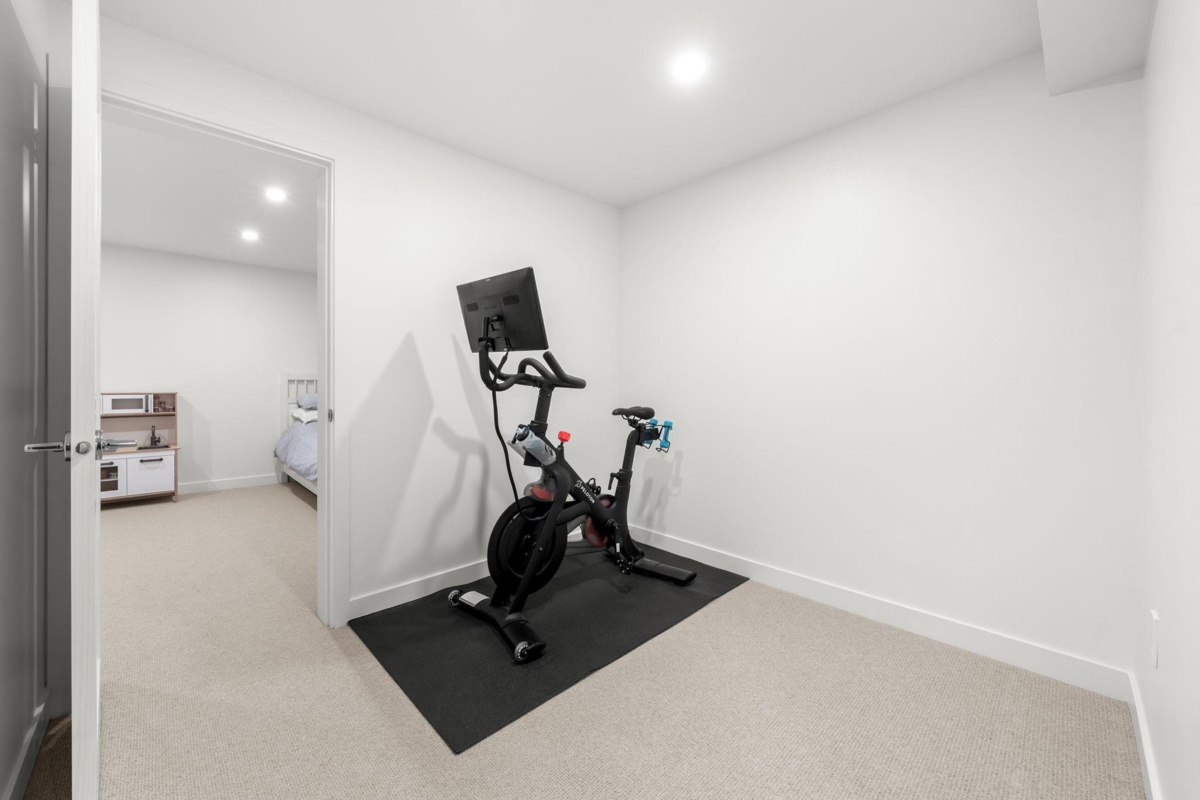 Laundry Room Photo of 34 1910 Cedar Village Crescent, North Vancouver, BC