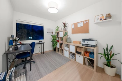 Primary Bedroom Photo of 34 1910 Cedar Village Crescent, North Vancouver, BC