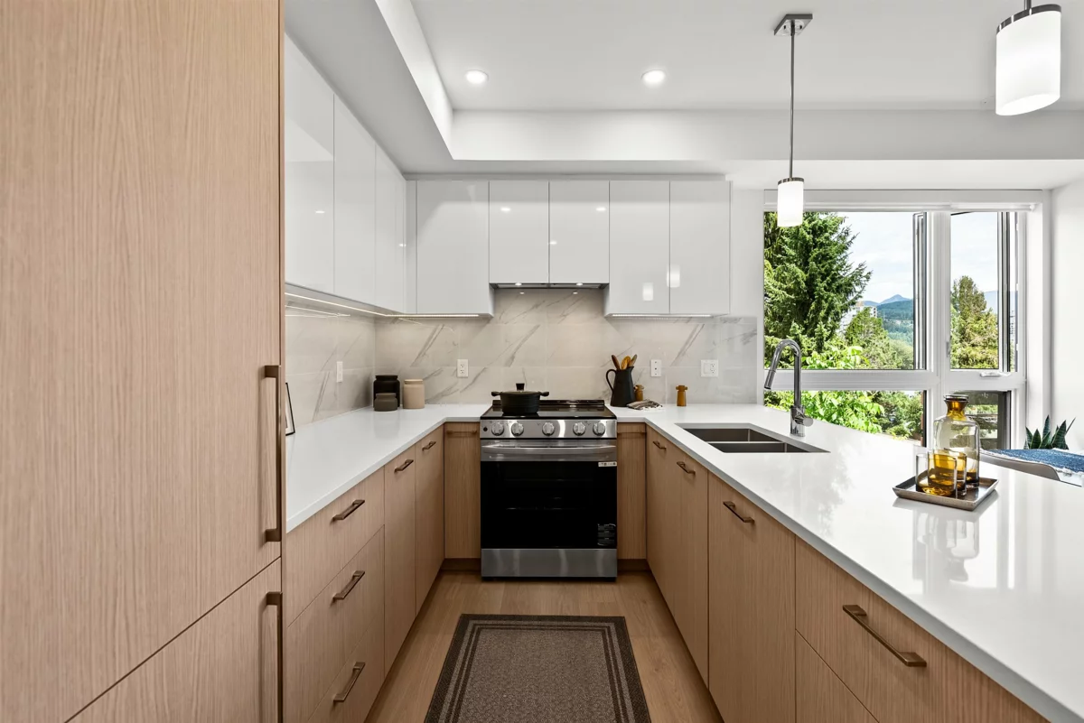 Kitchen Photo of 416 150 James Road, Port Moody, BC