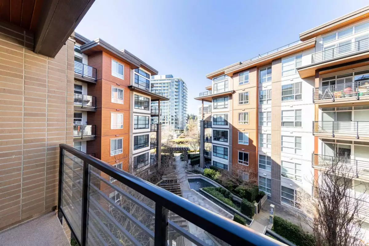 Powder Room Photo of 518 5983 Gray Avenue, Vancouver, BC
