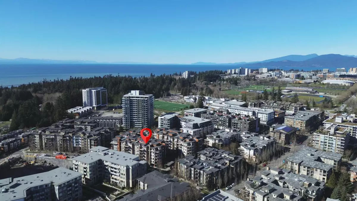 Staircase Photo of 518 5983 Gray Avenue, Vancouver, BC