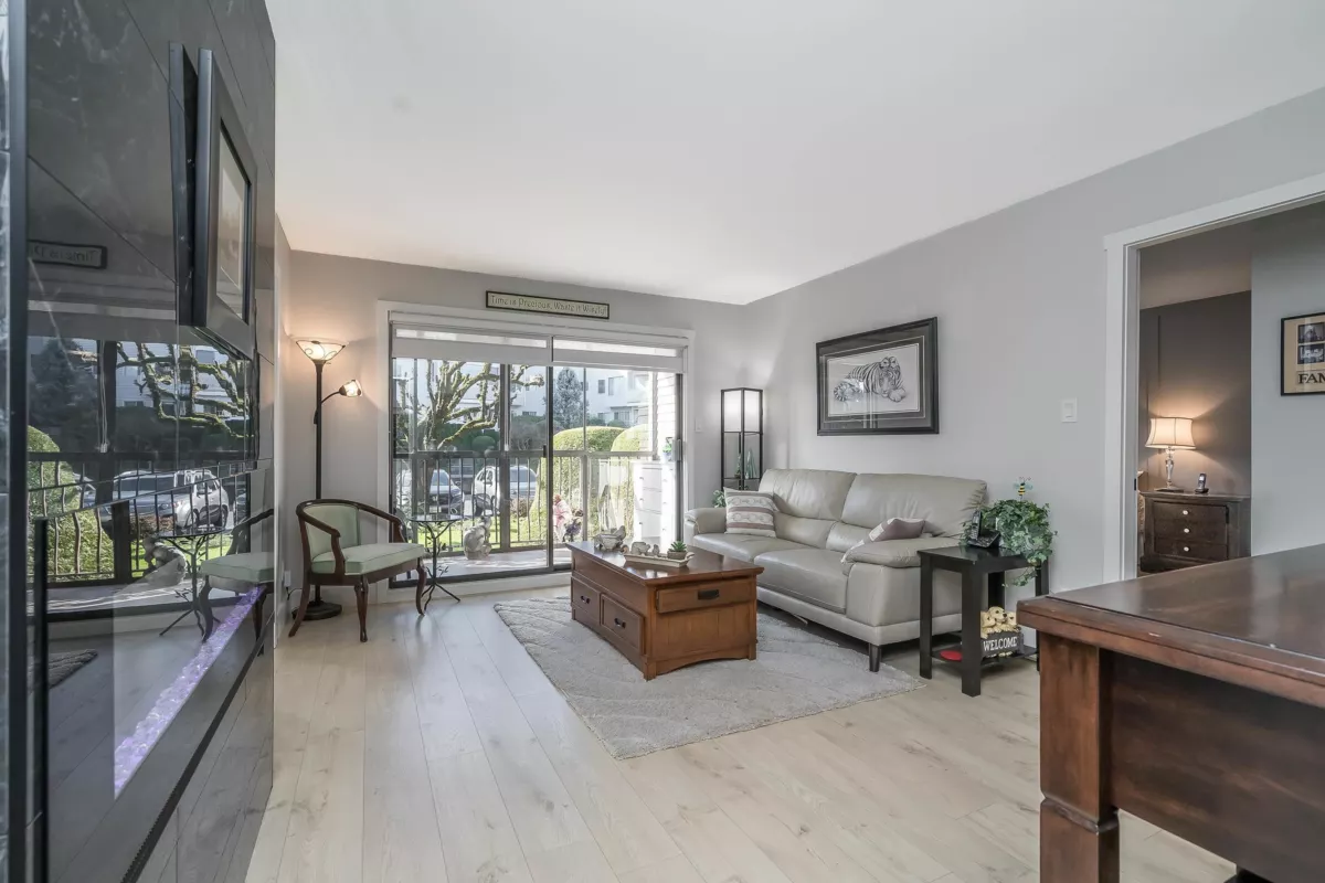 Walk-In Closet Photo of 101 32910 Amicus Place Place, Abbotsford, BC