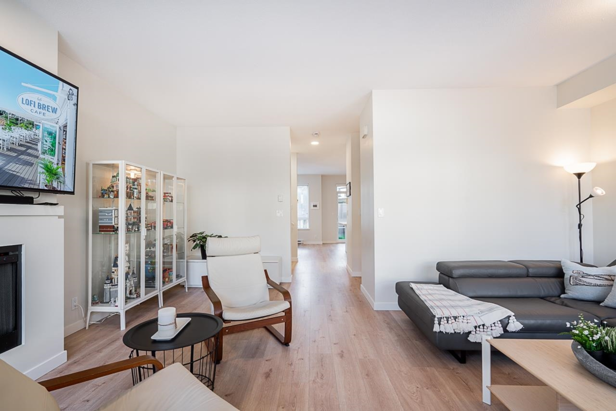 Guest Bathroom Photo of 31 1125 Kensal Place, Coquitlam, BC