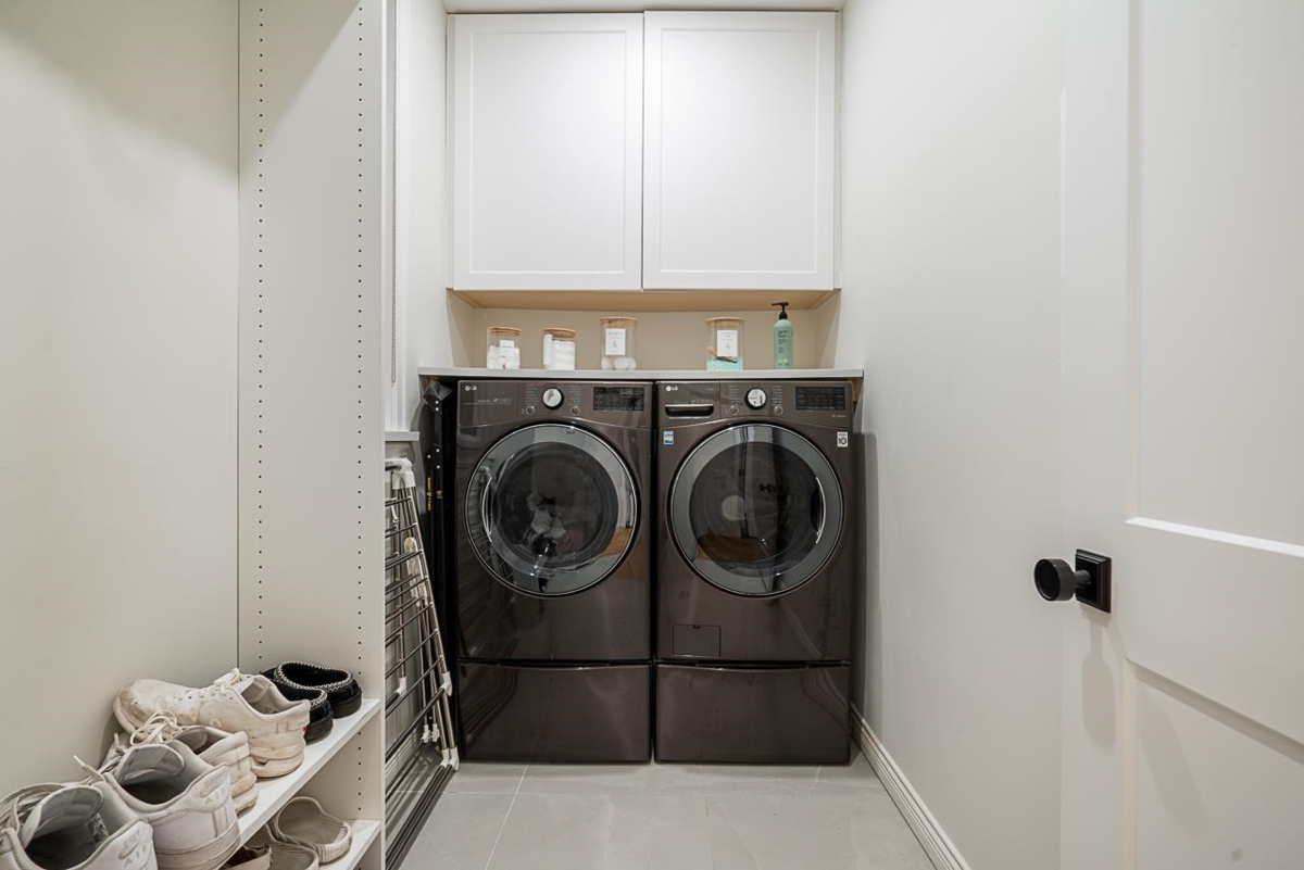 Garden / Landscaping Photo of 1407 Sixth Avenue, New Westminster, BC