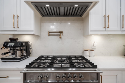 Pantry Photo of 1407 Sixth Avenue, New Westminster, BC