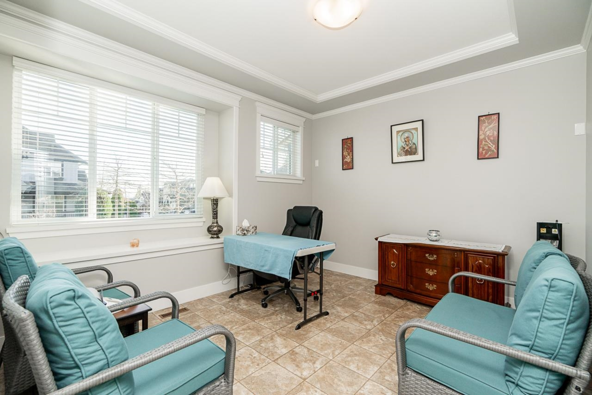 Basement Recreation Room Photo of 23641 112a Avenue, Maple Ridge, BC