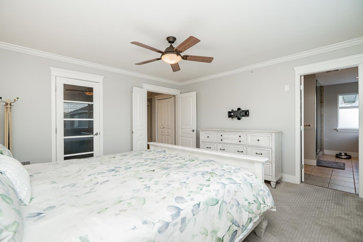 Entry Foyer Photo of 23641 112a Avenue, Maple Ridge, BC