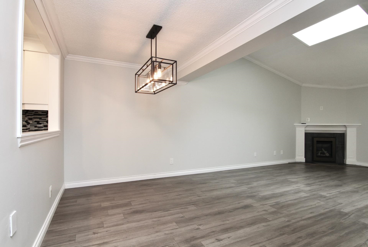 Breakfast Nook Photo of 52 6537 138 Street, Surrey, BC