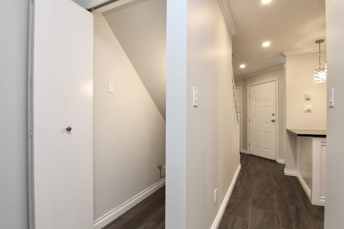 Guest Bathroom Photo of 52 6537 138 Street, Surrey, BC