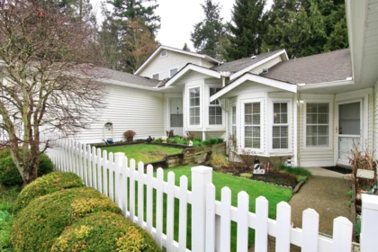 Backyard Photo of 52 6537 138 Street, Surrey, BC