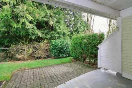 Mudroom Photo of 52 6537 138 Street, Surrey, BC
