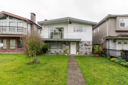 2740 E 2nd Avenue, Vancouver, BC, Vancouver — Single Family Residence for sale