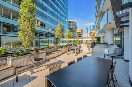 Garden / Landscaping Photo of 5502 1289 Hornby Street, Vancouver, BC