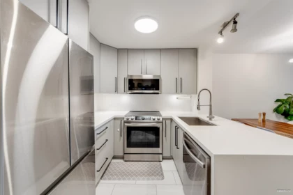 212 3278 Heather Street, Vancouver, BC, Vancouver — Apartment/Condo for sale