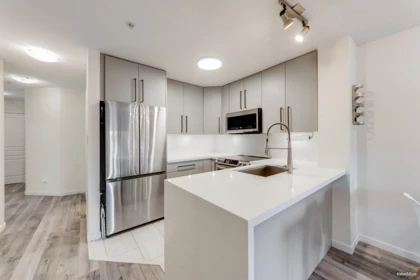 212 3278 Heather Street, Vancouver, BC, Vancouver — Apartment/Condo for sale