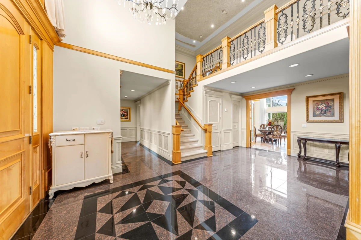 Living Room Photo of 7460 Broadmoor Boulevard, Richmond, BC