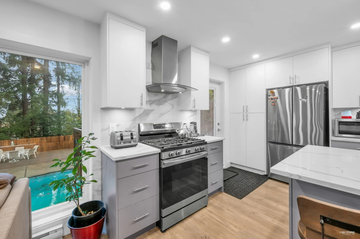 Dining Area Photo of 1249 Doran Road, North Vancouver, BC