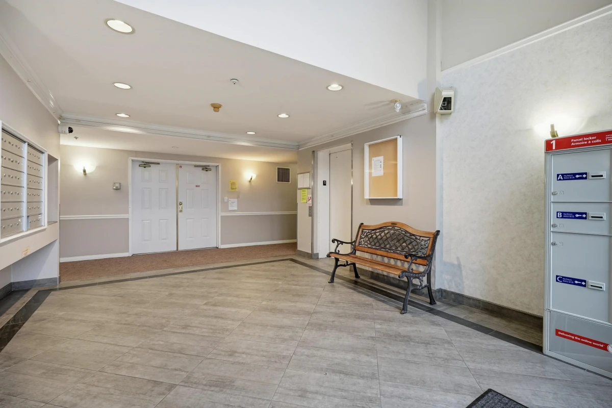 Dining Area Photo of 308 12155 75a Avenue, Surrey, BC