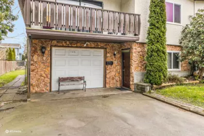 11876 92a Avenue, Delta, BC, Delta — Half Duplex for sale