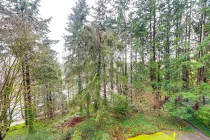 402 2024 Fullerton Avenue, North Vancouver, BC, North Vancouver — Apartment/Condo for sale