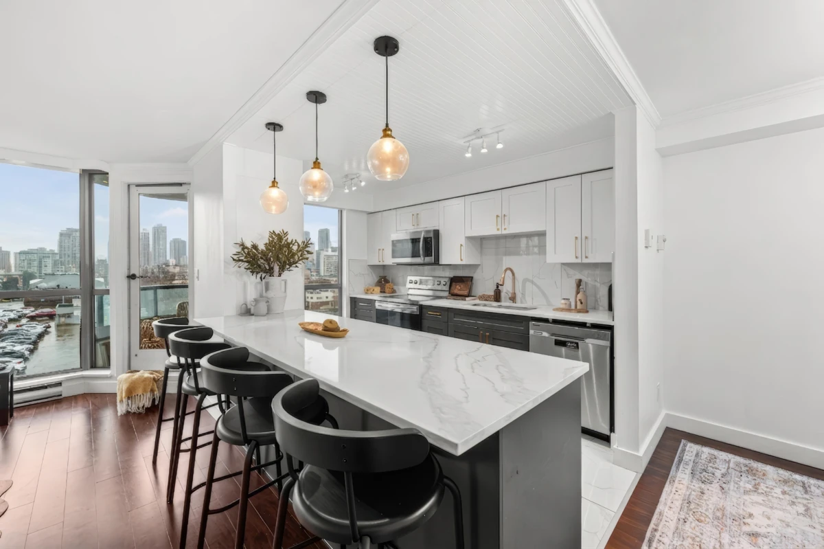 Living Room Photo of 501 888 Hamilton Street, Vancouver, BC