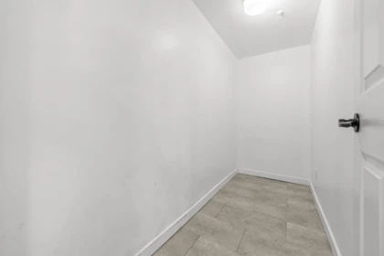 Basement Recreation Room Photo of 501 888 Hamilton Street, Vancouver, BC