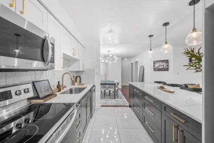 Breakfast Nook Photo of 501 888 Hamilton Street, Vancouver, BC