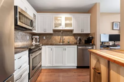 418 33478 Roberts Avenue, Abbotsford, BC, Abbotsford — Apartment/Condo for sale