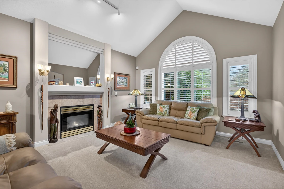 Dining Area Photo of 18055 98 Avenue, Surrey, BC
