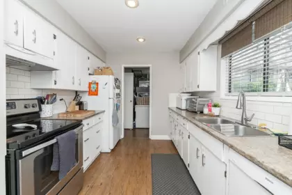 Breakfast Nook Photo of 3525 Latimer Street, Abbotsford, BC