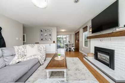 Kitchen Photo of 3525 Latimer Street, Abbotsford, BC