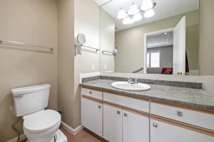 Laundry Room Photo of 4 12981 17 Avenue, Surrey, BC