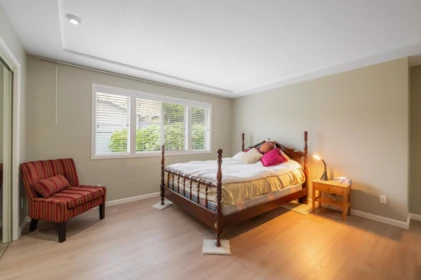 Mudroom Photo of 4 12981 17 Avenue, Surrey, BC