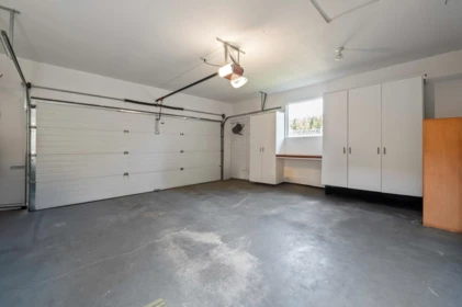 Swimming Pool Photo of 4 12981 17 Avenue, Surrey, BC