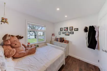 Garage Interior Photo of 17346 60a Avenue, Surrey, BC